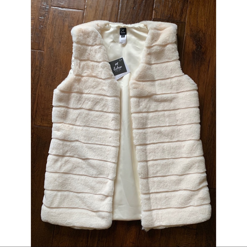 Echo Faux Fur Vest - White - Brand New Never Worn